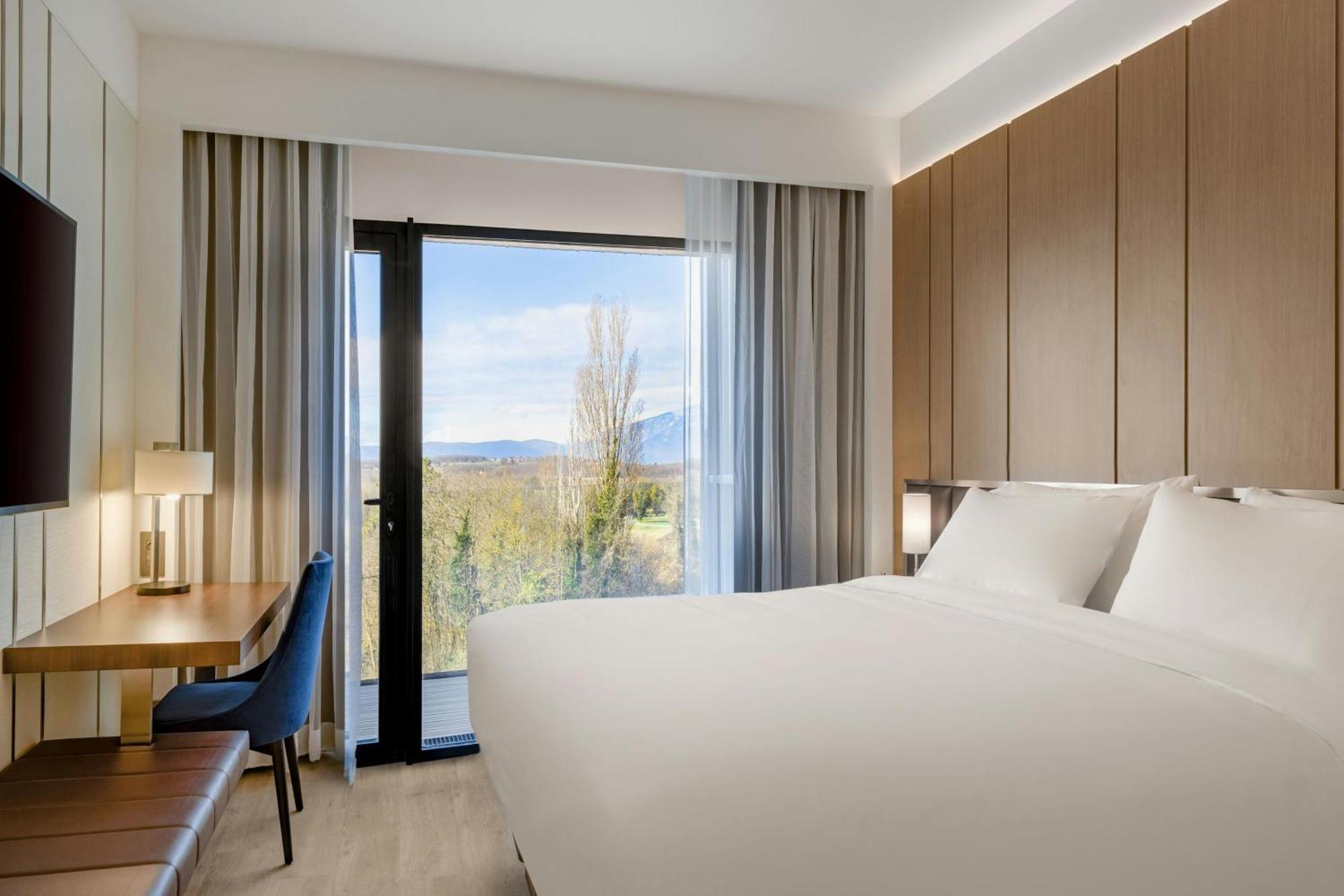 Ac Hotel By Marriott Saint-Julien-En-Genevois Exterior foto